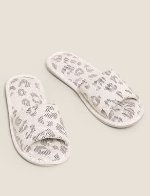 Slippers for ladies hot sale marks and spencer