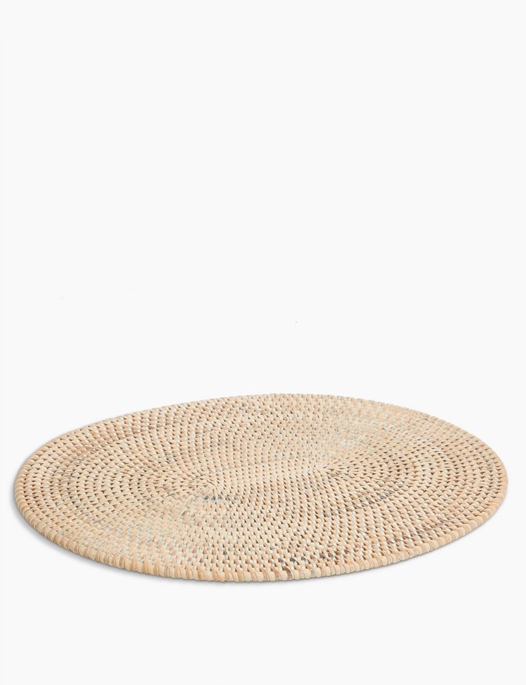 Oval Rattan Placemat 1 of 3