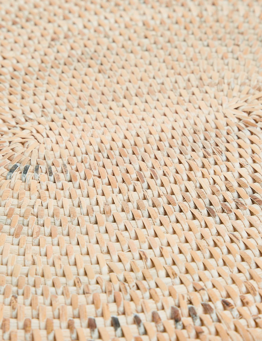 Oval Rattan Placemat 1 of 3