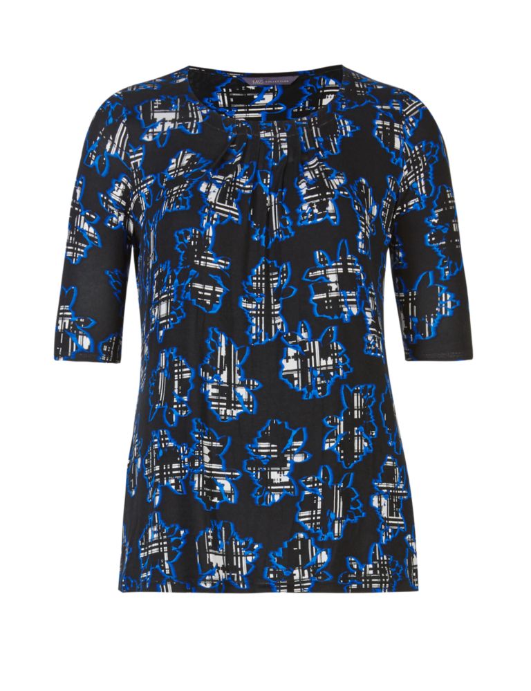 PLUS Abstract Print 7 Pleated Top 3 of 4