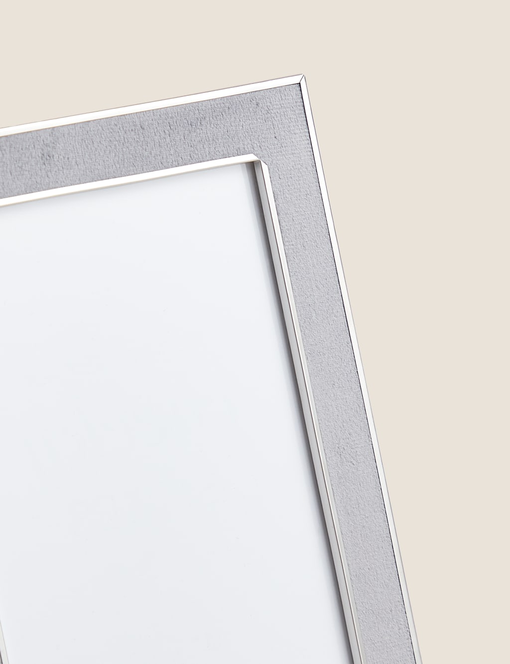 Velvet Photo Frame 4x6 inch image 3