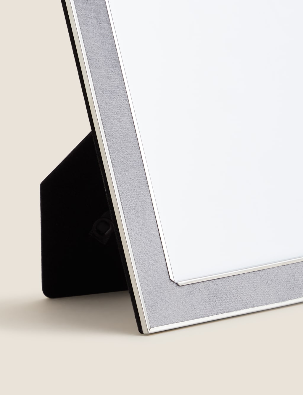 Velvet Photo Frame 5x7 inch image 2
