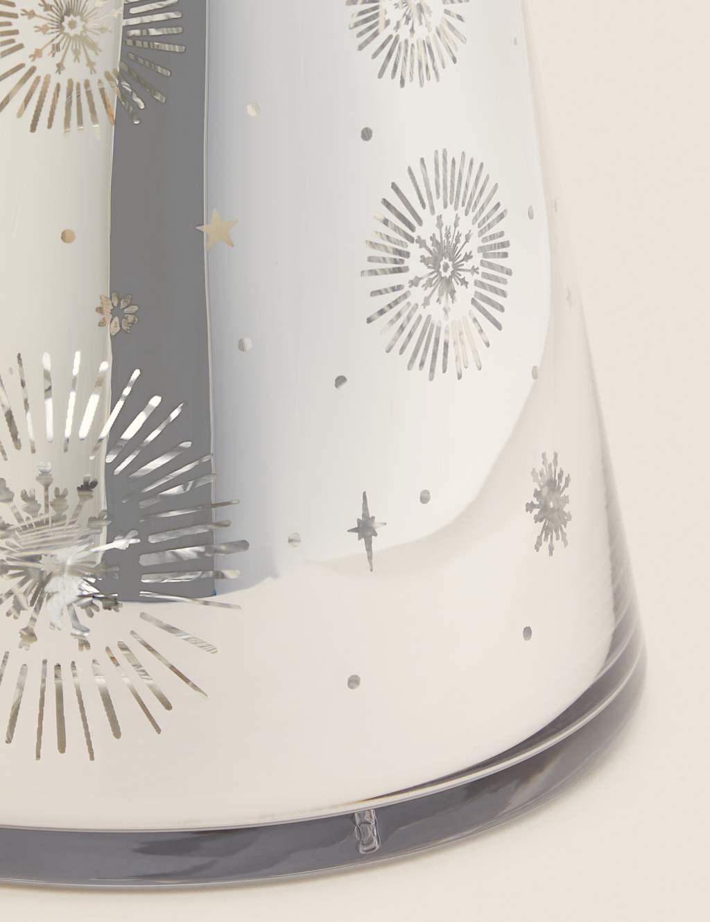 Snowflake Lantern image 3
