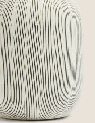 

Jarrón mediano de rayas lineales - Gris, Gris