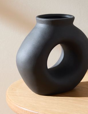 M&S Circle Vase - Black, Black