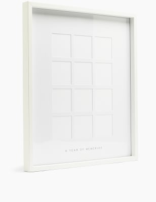 12 Aperture Year of Memories Photo Frame