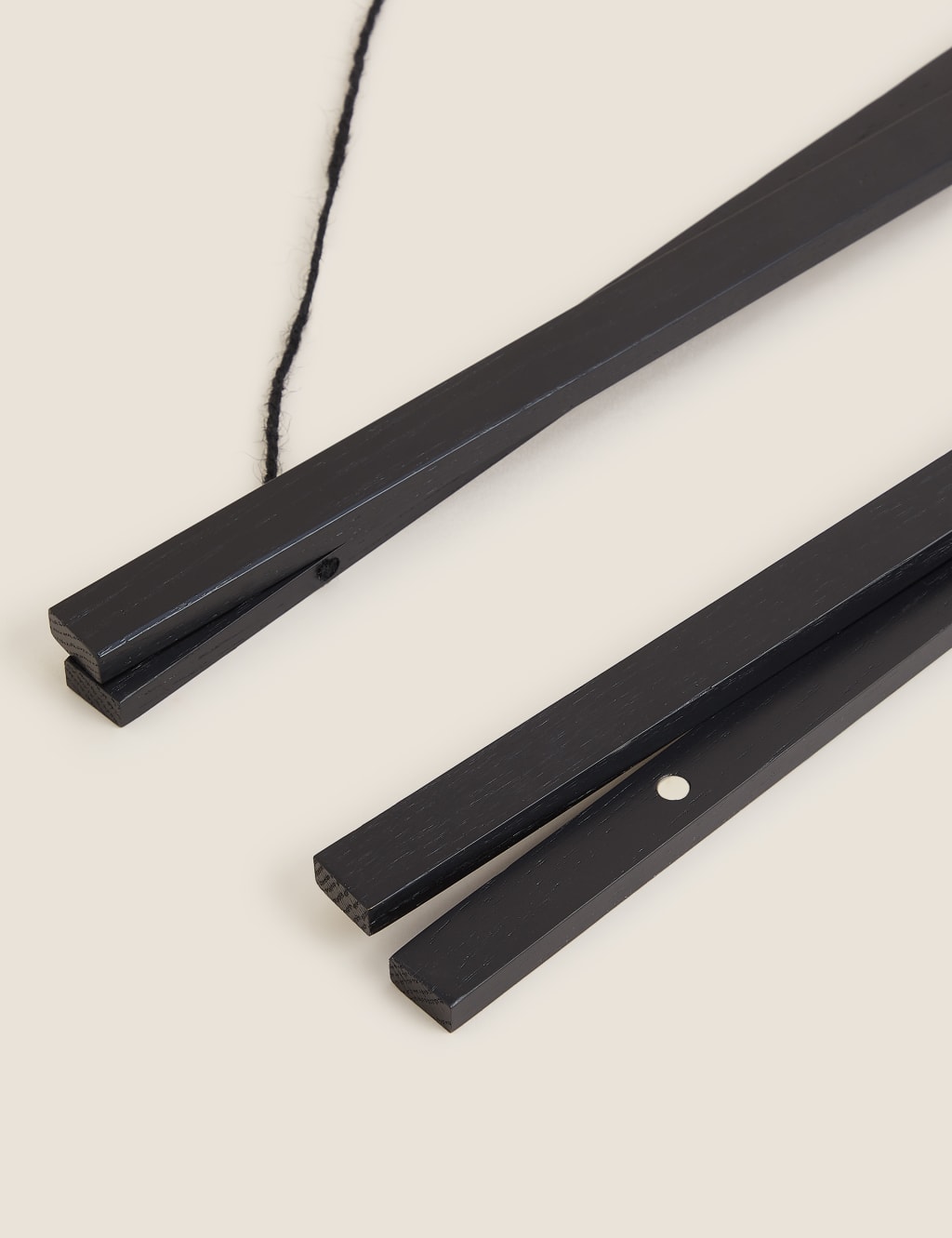 Magnetic Wood Frame Mount image 3