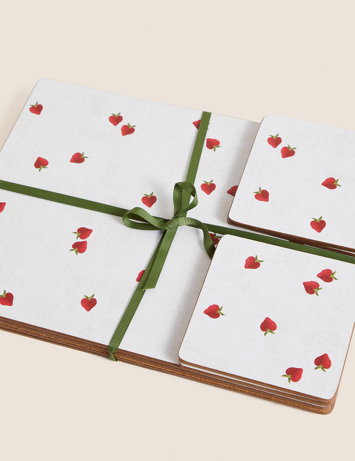 Set of 4 Strawberry Placemats & 4 Coasters