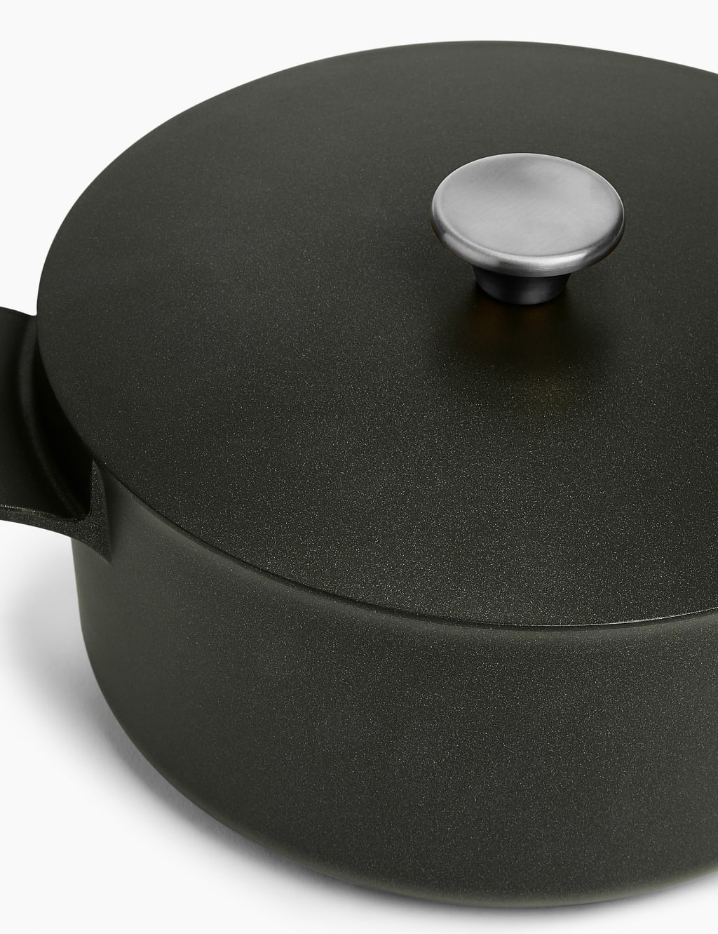 Cast Aluminium 5L Casserole Dish image 3
