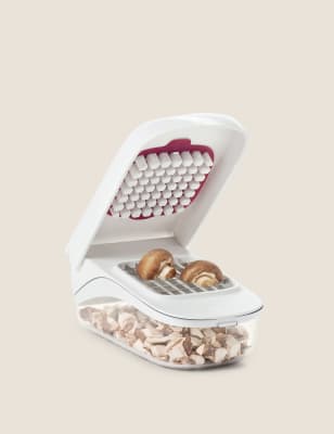 Good Grips Vegetable Chopper With Easy Pour Opening