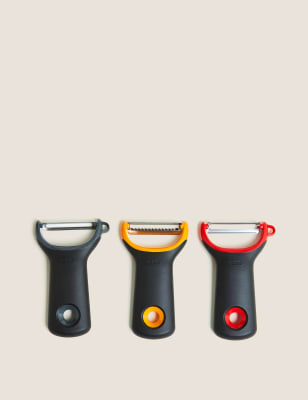 

Oxo Good Grips - Conjunto de peladores de 3 piezas - Multicolor, Multicolor