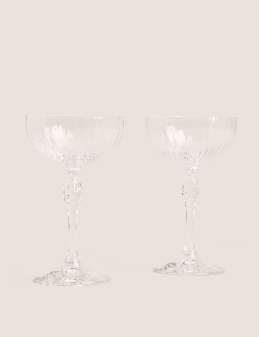 Set of 2 Decorative Champagne Saucers image 1
