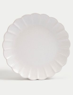 Set of 4 Scallop Dinner Plates