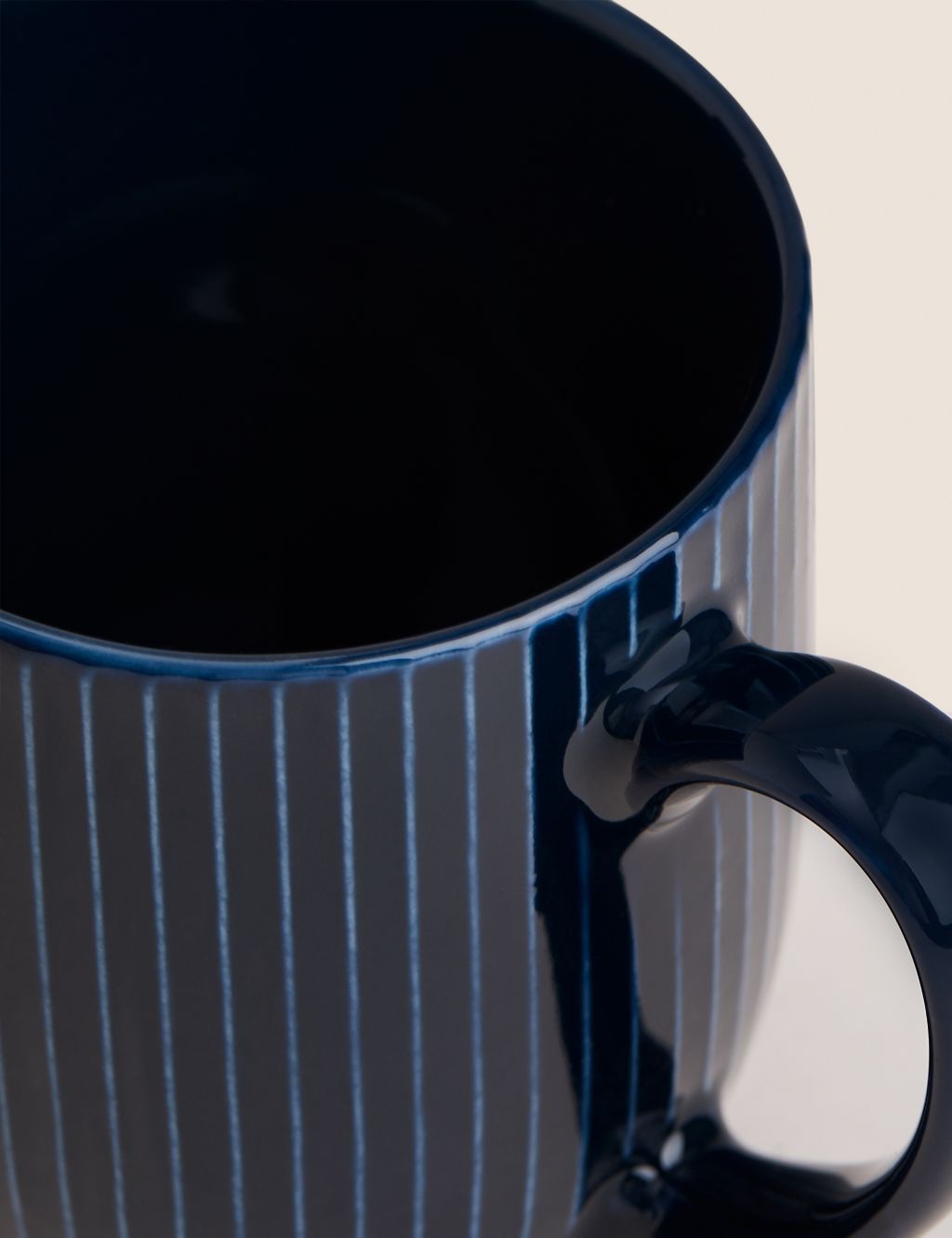 Set of 4 Ribbed Glazed Mugs image 3