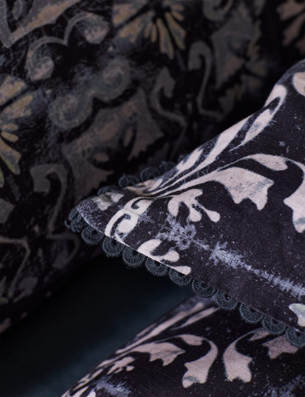 Paris Sandrine Bedding Set image 3