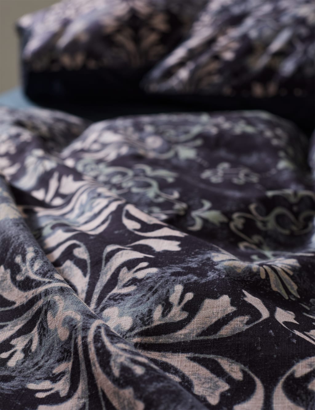 Paris Sandrine Bedding Set image 5