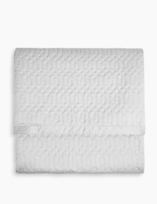 Dessus de lit en satin aspect ouatin&eacute;