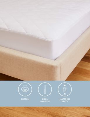 M&S Comfortably Cool Mattress Protector - DBL - White, White