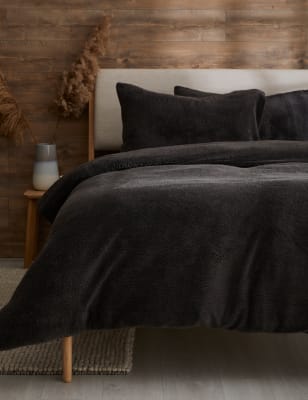 Savvy shoppers race to snap up teddy fleece sheets reduced to £4 in M&S,  and they're perfect for the chilly weather