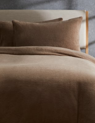 

M&S Collection 2er-Pack Kissenbezüge aus Teddy-Fleece - Neutral, Neutral