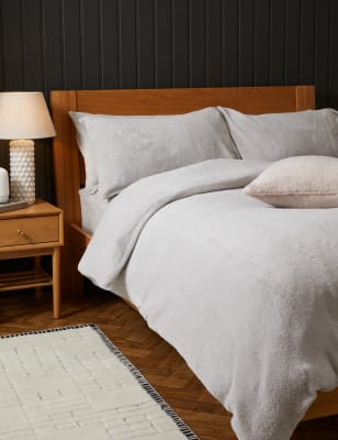 Savvy shoppers race to snap up teddy fleece sheets reduced to £4 in M&S,  and they're perfect for the chilly weather