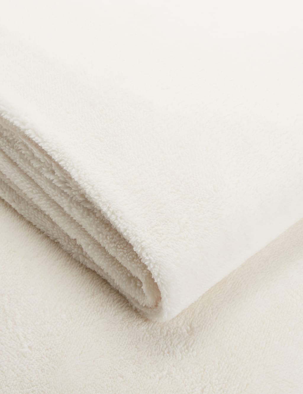 Teddy Fleece Deep Fitted Sheet image 2