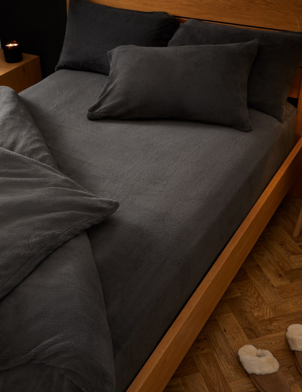 Teddy Fleece Deep Fitted Sheet image 3