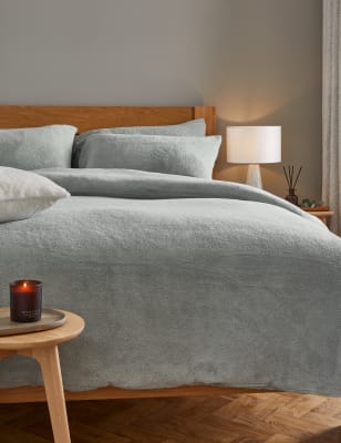 

M&S Collection 2er-Pack Kissenbezüge aus Teddy-Fleece - Graugrün, Graugrün