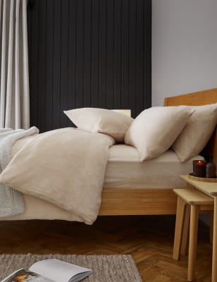

M&S Collection 2er-Pack Kissenbezüge aus Teddy-Fleece - Sand, Sand