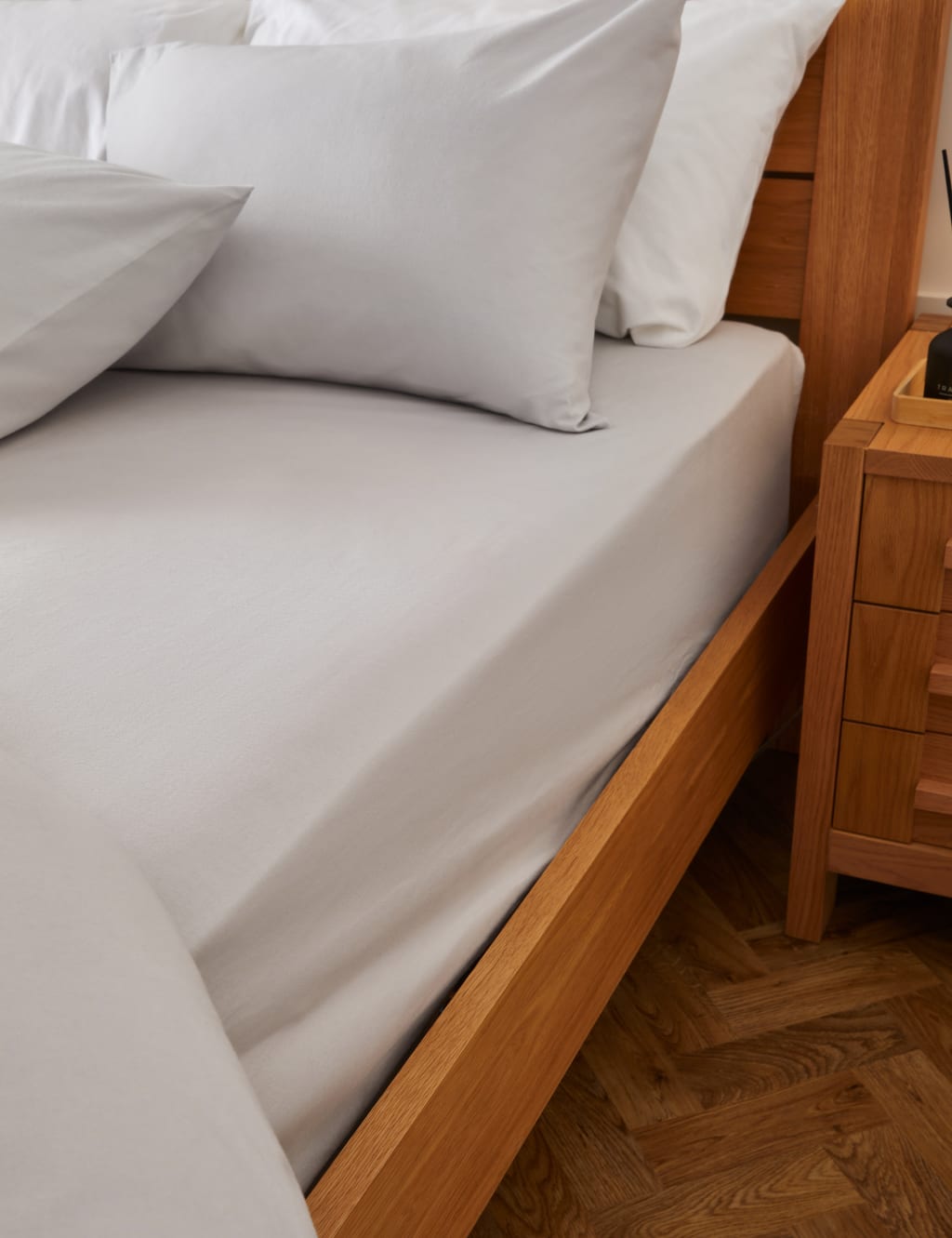 Pure Brushed Cotton Deep Fitted Sheet image 3