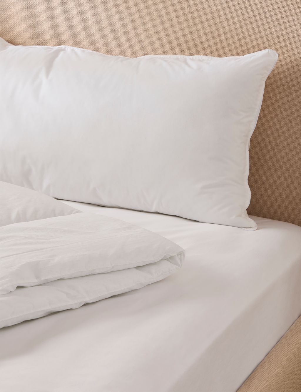 Supremely Washable Medium King Size Pillow image 1