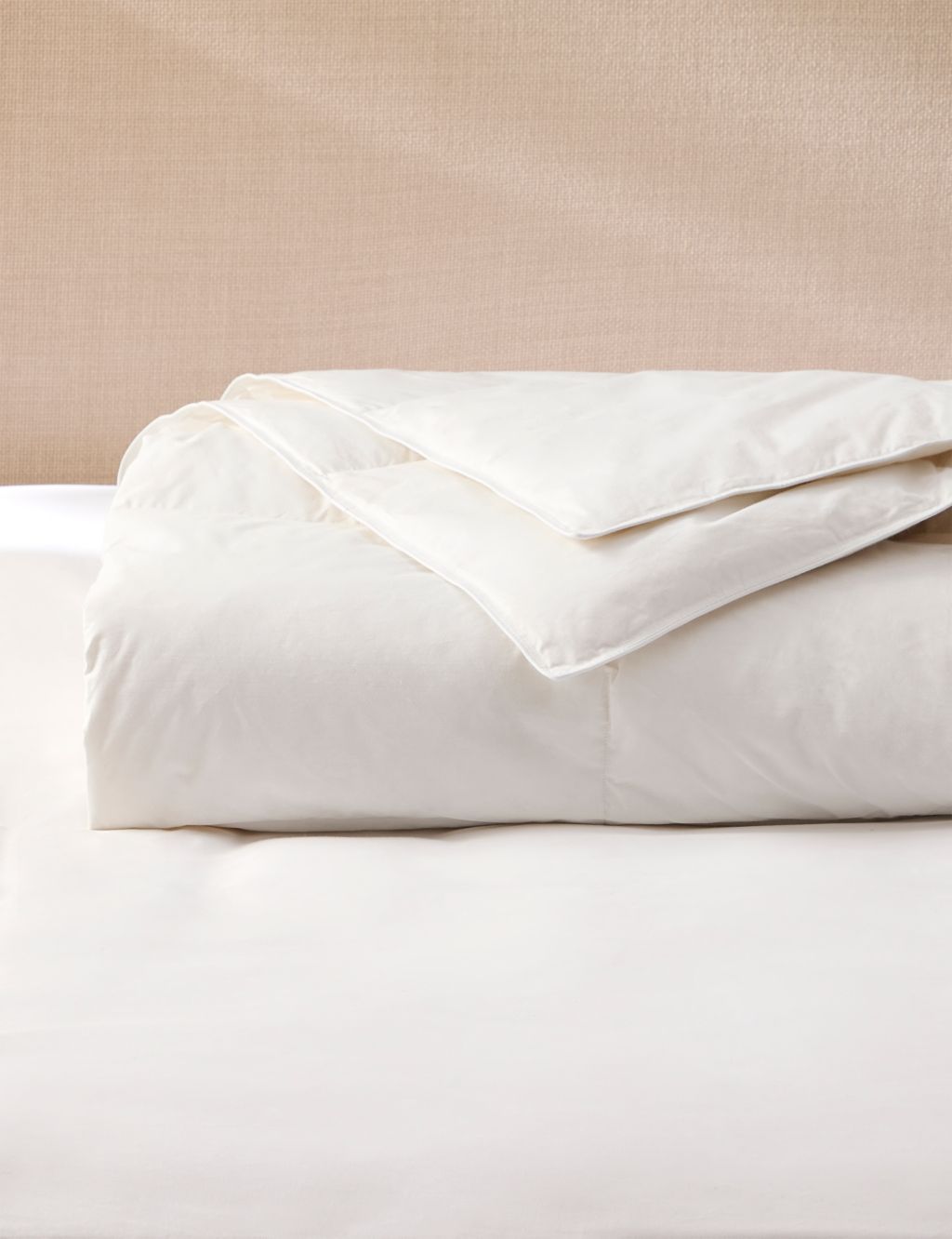 Duck Feather & Down 4.5 Tog Duvet image 1