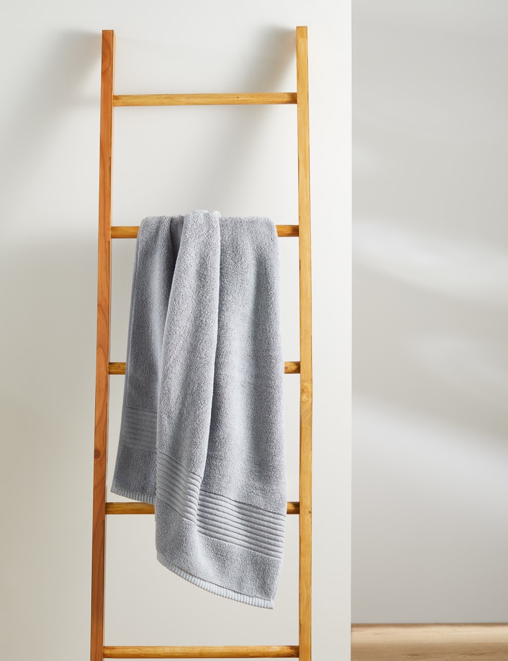 Egyptian Cotton Heavyweight Towel image 3