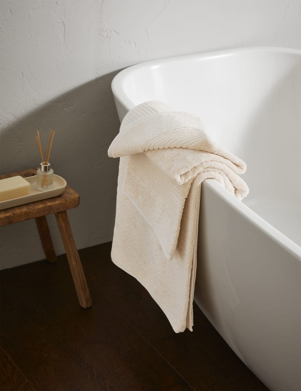 Cream towels sale best sale