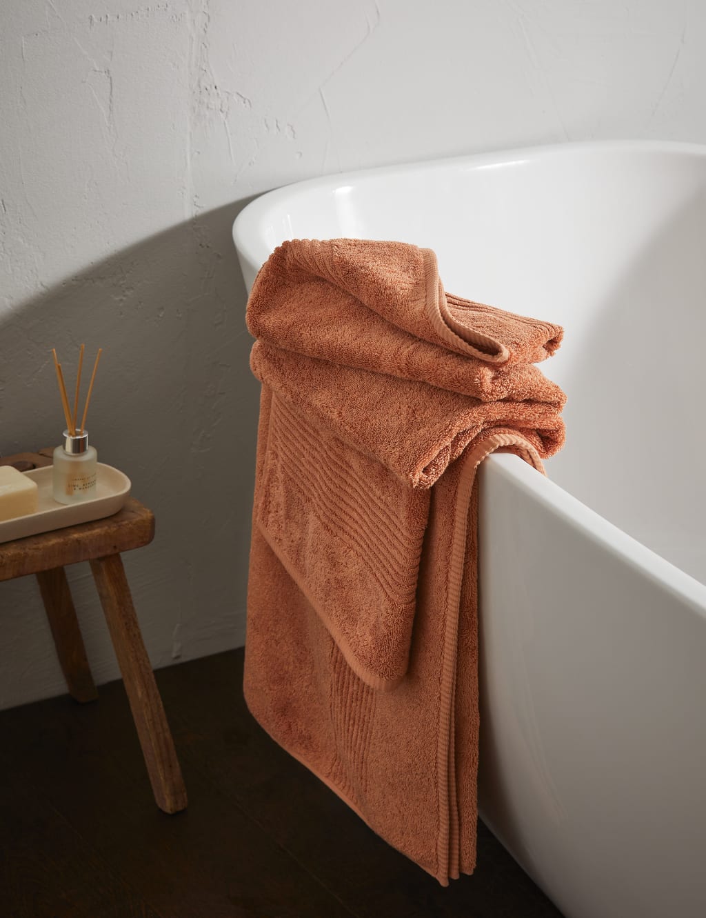 Orange bathroom towel discount sets