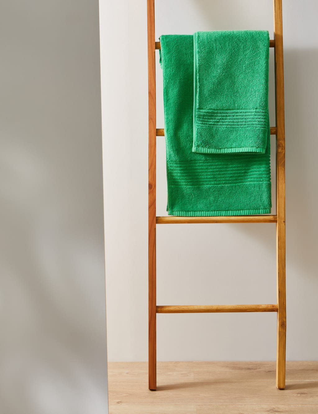 Egyptian Cotton Luxury Towel image 5