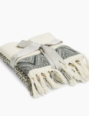 Coffret cadeau serviettes Santa Fe &agrave; motif de style g&eacute;om&eacute;trique