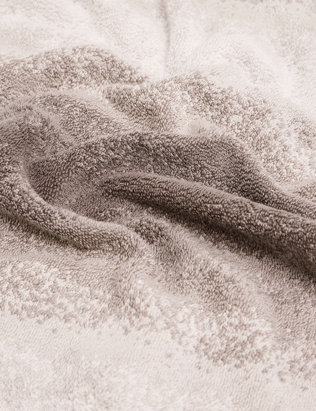 Pure Cotton Ombre Luxury Design Towel image 4