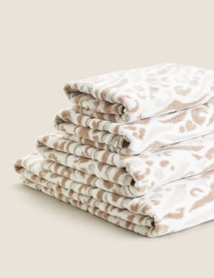 

Cotton Rich Leopard and Zebra Shimmer Towel - Neutral, Neutral