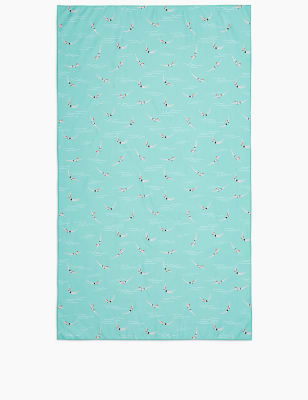 Serviette de plage en microfibres &agrave; imprim&eacute; nageuses