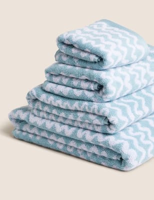 

M&S Collection Handtuch aus reiner Baumwolle mit Wellenmuster - Soft Blue, Soft Blue