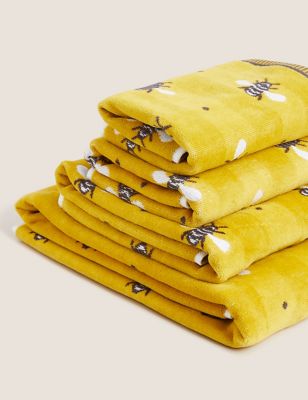 M&S Pure Cotton Repeat Bee Towel - GUEST - Ochre, Ochre