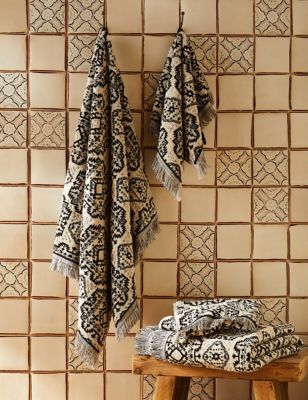 

M&S X Fired Earth Casablanca Collection Habous Diamond Towel - Charcoal, Charcoal