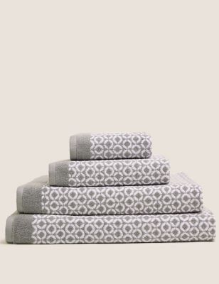 M&S Pure Cotton Repeat Links Towel