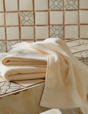 Μαλακή πετσέτα Colour Collection με ανάγλυφο σχέδιο - GR