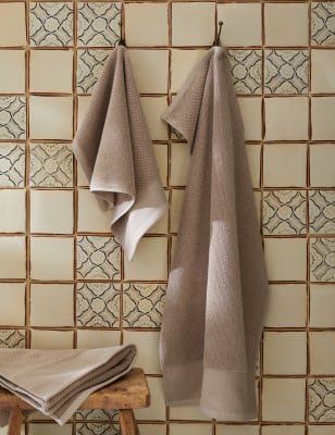 

M&S X Fired Earth Plush Textured Colour Collection Towel - Malm, Malm