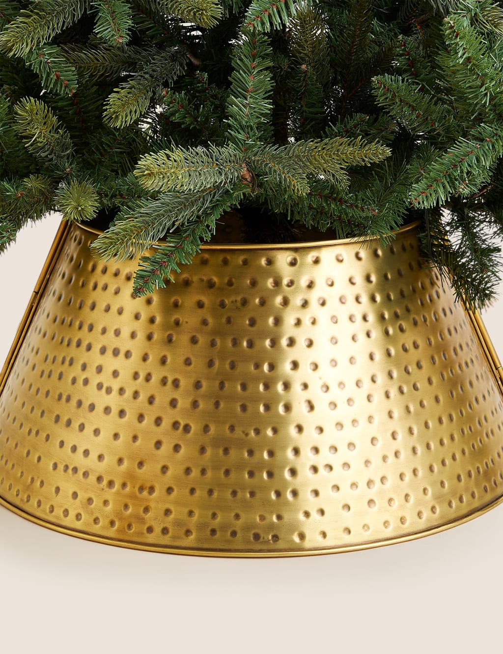 Metal Tree Skirt image 1