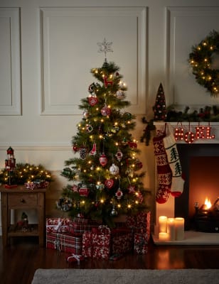 6Ft Winterberry Christmas Tree | M&S