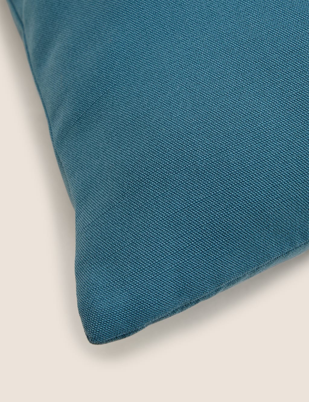 Set of 2 Outdoor Cushions image 4