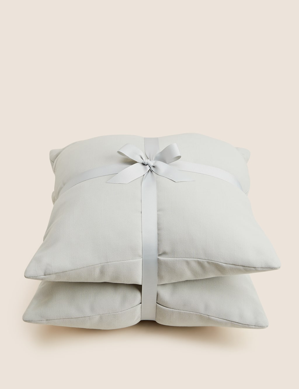 Set of 2 Outdoor Cushions image 5